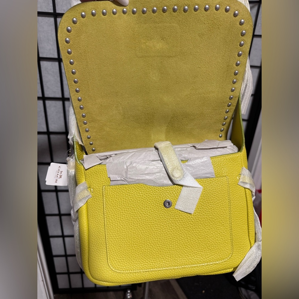 Coach Rivets Dakotah Crossbody Calf Leather Yellow Studded Bag color slime - Picture 4 of 5